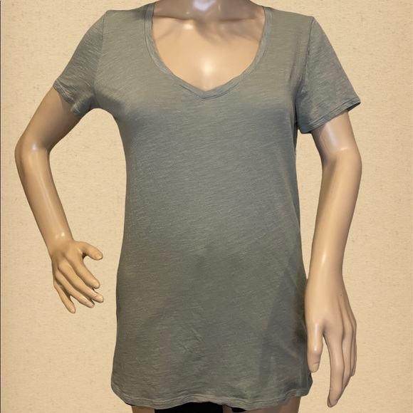 PINK Victoria's Secret Perfect V-Neck Top T-Shirt Tee Size Small VGC - Picture 2 of 5